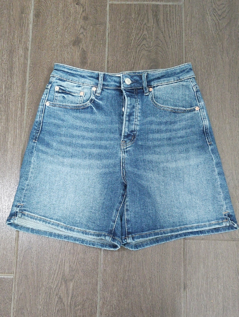 Mica High-Rise Blue Denim Button Fly Shorts size S
